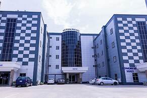 Hilton Palace Hotel
