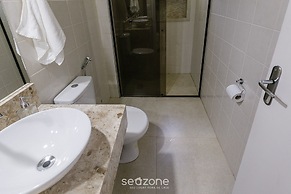 WTE - Resort-style Condominium 100m From the Beach