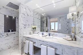 Westpac Hotel & Suites - Westbay Doha