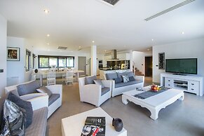 Beachfront Pool Villa Seaview V231