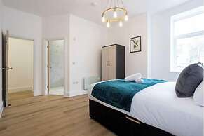 Flat 1 15 Longley Road