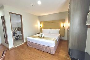 Tagaytay Hotel SixB