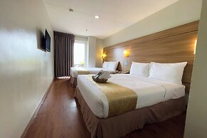 Tagaytay Hotel SixB