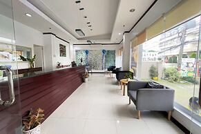 Tagaytay Hotel SixB