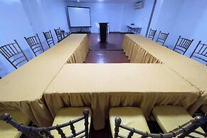 Tagaytay Hotel SixB