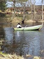 Riverfront Cottageee