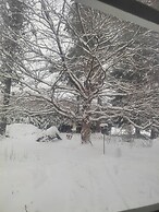 Riverfront Cottageee