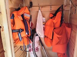 Riverfront Cottageee