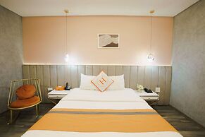 NNT HOTEL - Trung Kính