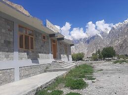 Passu Glacier Inn
