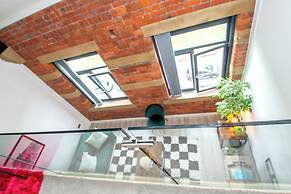 Apartment - Sleeps 4 - Parking - Workspace