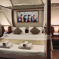 Goya Gate Beach Resort