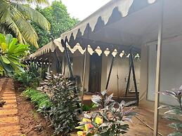 Goya Gate Beach Resort