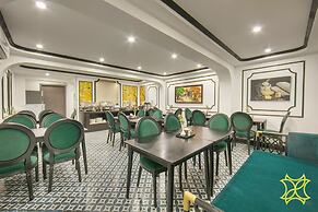 Hanoi Grandeur Hotel