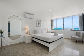 Coastal Charm Panoramic Scenes Direct Shorelin