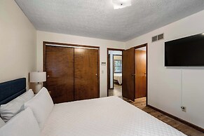 The Family Nook Home for 8