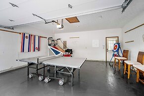 The Family Nook Home for 8