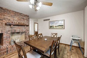 The Family Nook Home for 8