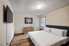 The Family Nook Home for 8