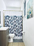 Rainforesthouse4-bl in Ceiba