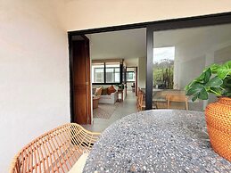 Amoara 301 Bohemian Rooftop