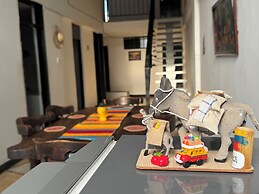 LA CHIVA HOSTEL