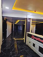HOTEL SAROVAR GRAND
