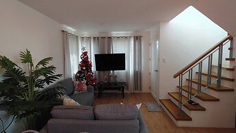 Avida 3-bedroom Vacation House With Pool