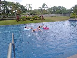 Avida 3-bedroom Vacation House With Pool