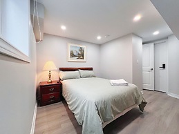 Cozy & Modern Ensuite Basement Rooms - Steps to Subway & Downsview Rog