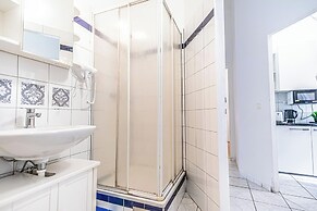 Modern 2BR Apt Longstay Sleeps 5