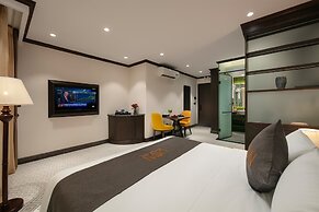 Westlake Lion Boutique Studio & Spa