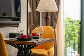 Westlake Lion Boutique Studio & Spa