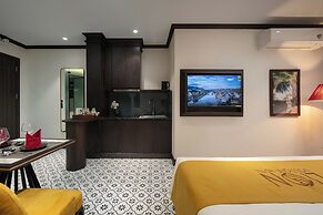 Westlake Lion Boutique Studio & Spa