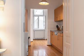 Comfy 2BR Apt Central Vienna