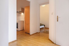 Comfy 2BR Apt Central Vienna