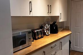 Curzon Street Retreat - 4 Beds