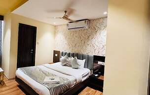 Hotel Shree Palace & Restaurant