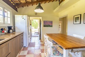 Comfortable Duplex in Praia do Rosa - SC Rfe000