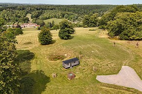 Drovers Hill at Stonor - Quercus - Shepherds hut