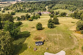 Drovers Hill at Stonor - Quercus - Shepherds hut
