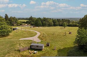 Drovers Hill at Stonor - Quercus - Shepherds hut