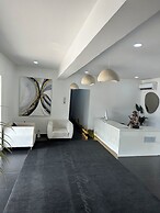 COLOGNE RESIDENCE
