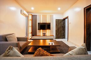 COLOGNE RESIDENCE