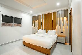 COLOGNE RESIDENCE