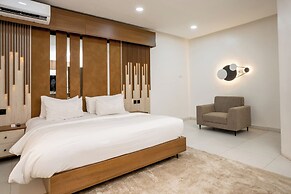 COLOGNE RESIDENCE