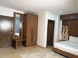 COLOGNE RESIDENCE
