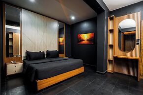 COLOGNE RESIDENCE