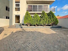 Apartment in East Airport