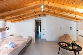 Domus Dervisi by Estia